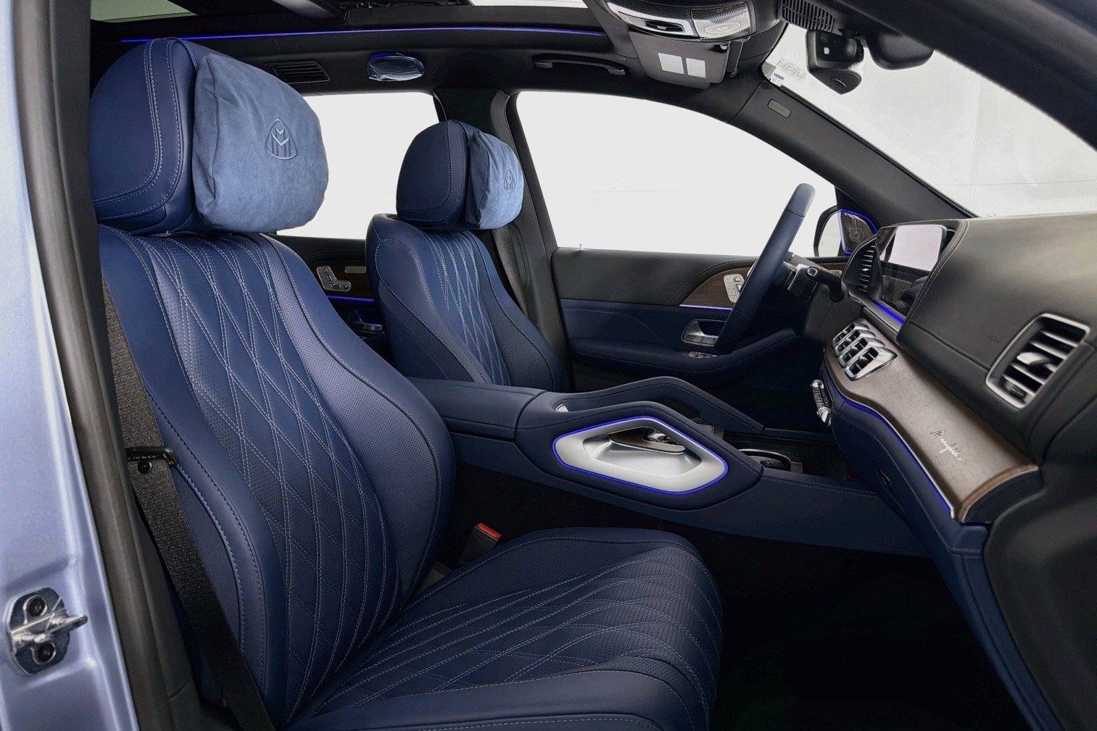 New 2026 Mercedes-Benz Maybach GLS 600 4MATIC image 6