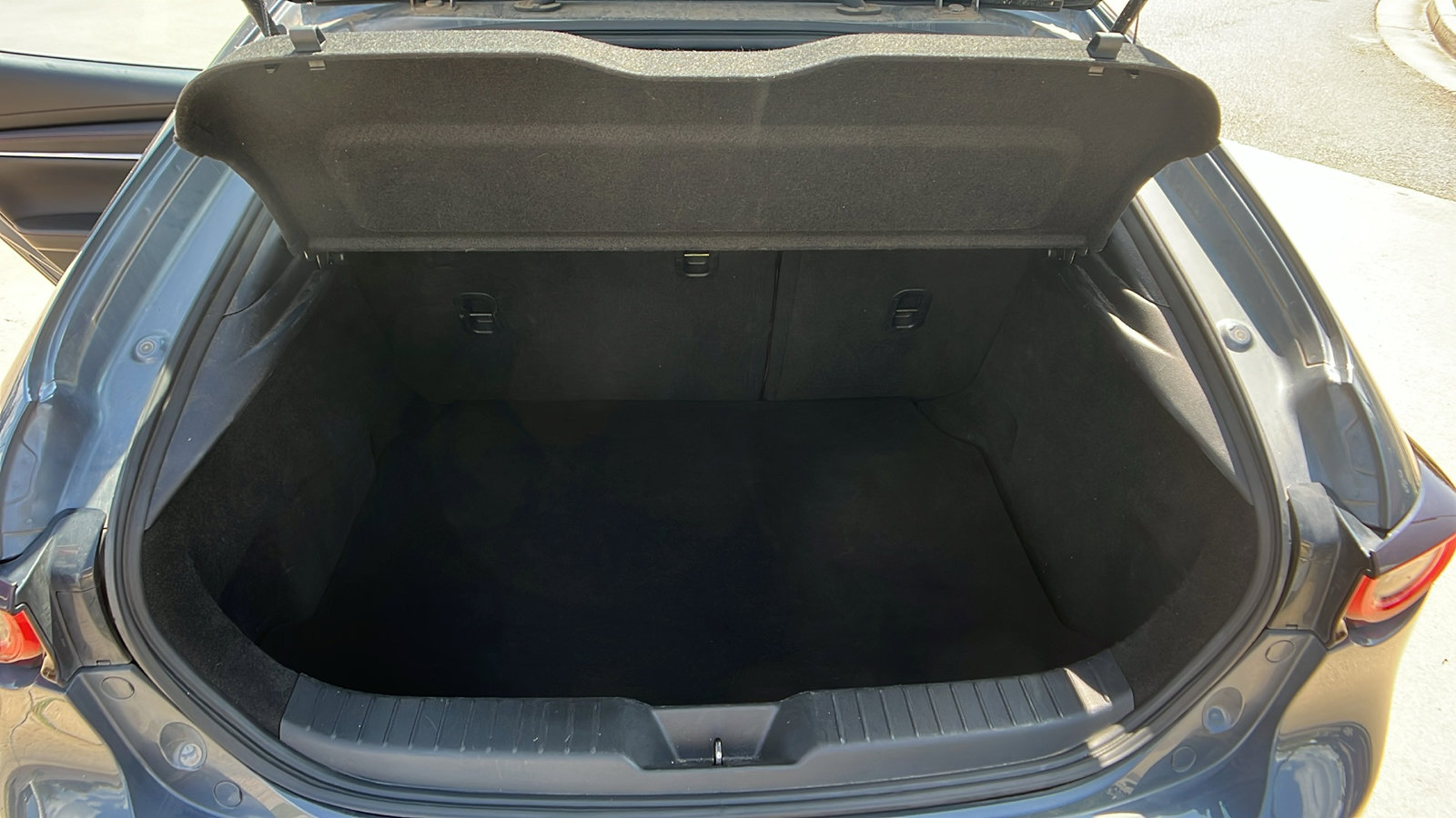 Used 2024 MAZDA MAZDA3 s image 13