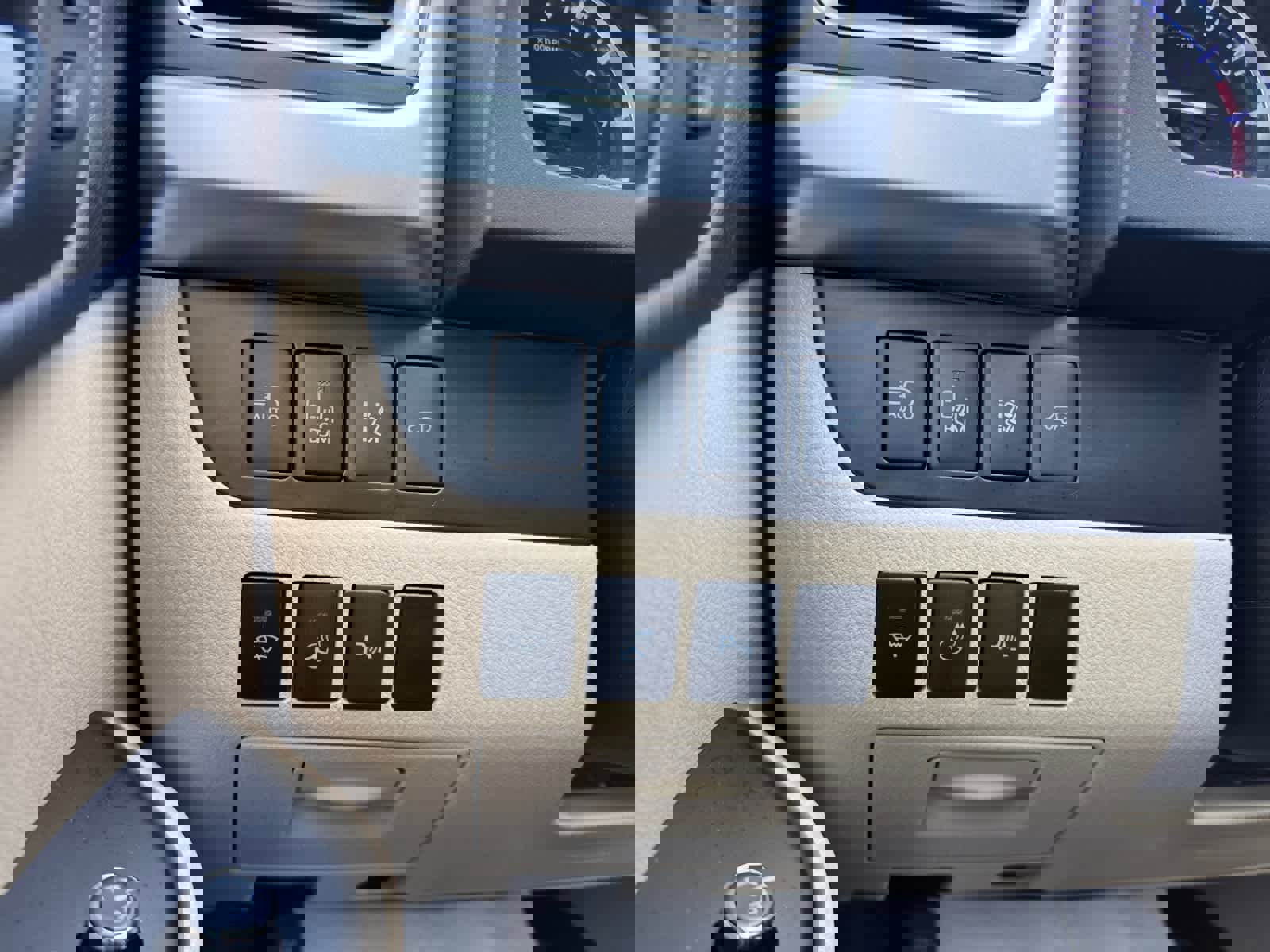 Used 2016 Toyota Highlander Limited Platinum AWD/4WD image 24