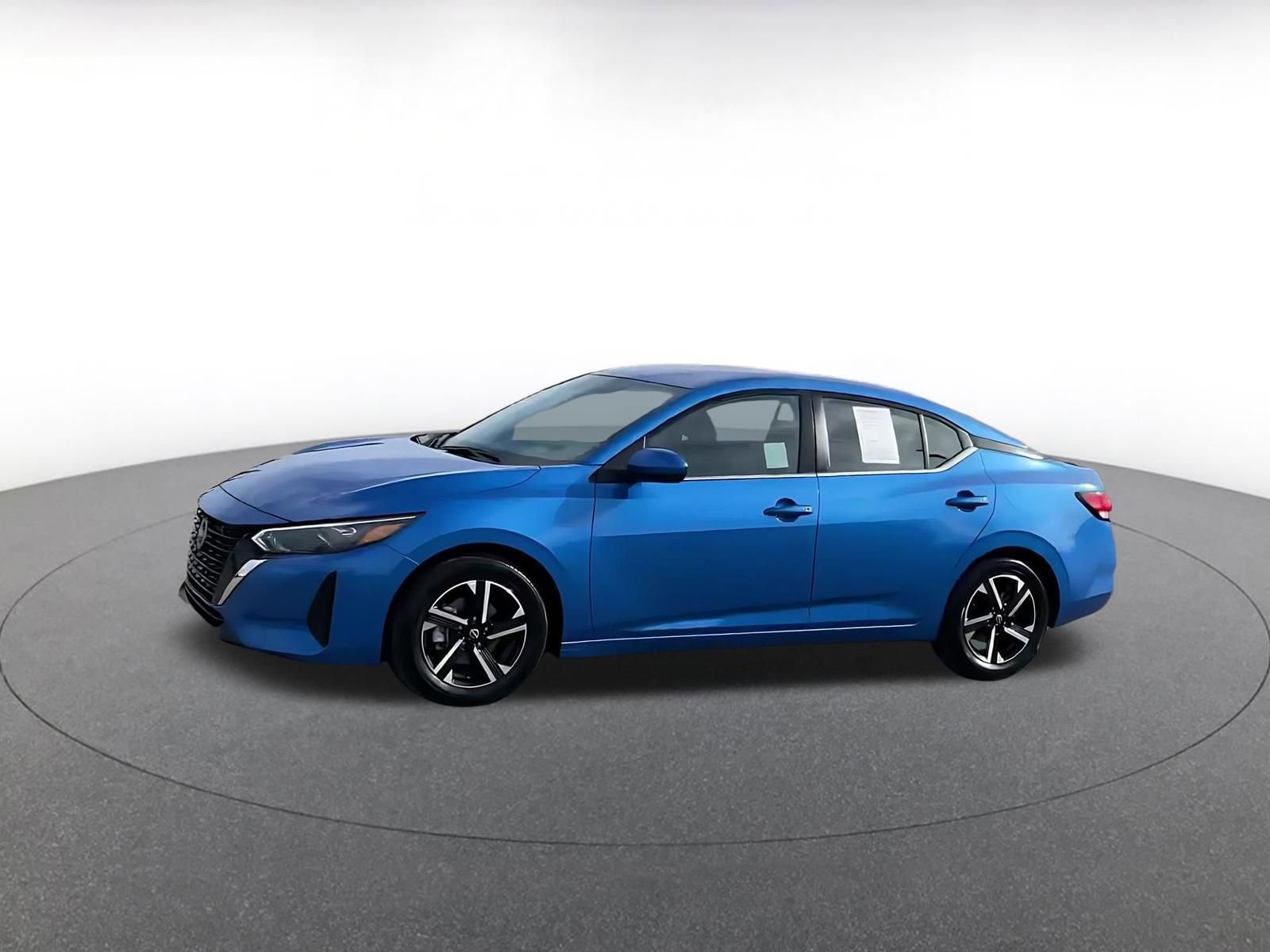 Used 2025 Nissan Sentra SV image 8