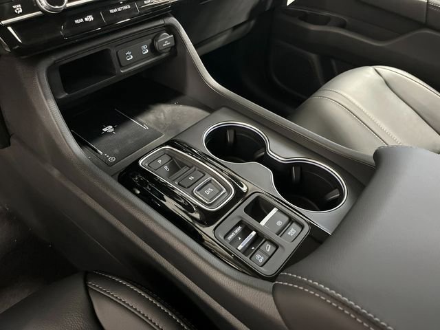 New 2026 Honda Pilot Touring image 17