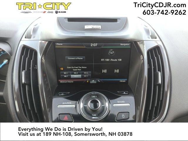 Used 2015 Ford Escape Titanium image 24