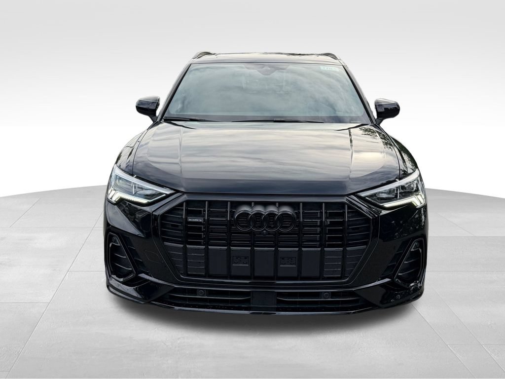 Used 2025 Audi Q3 2.0T Premium Plus w/ Premium Plus Package AWD/4WD image 2