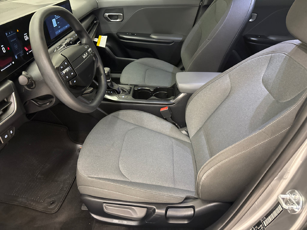 Used 2025 Kia K4 FWD image 18