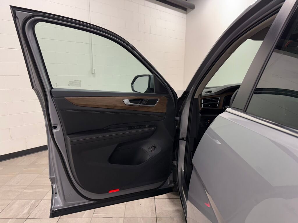 New 2026 Volkswagen Atlas SE image 21