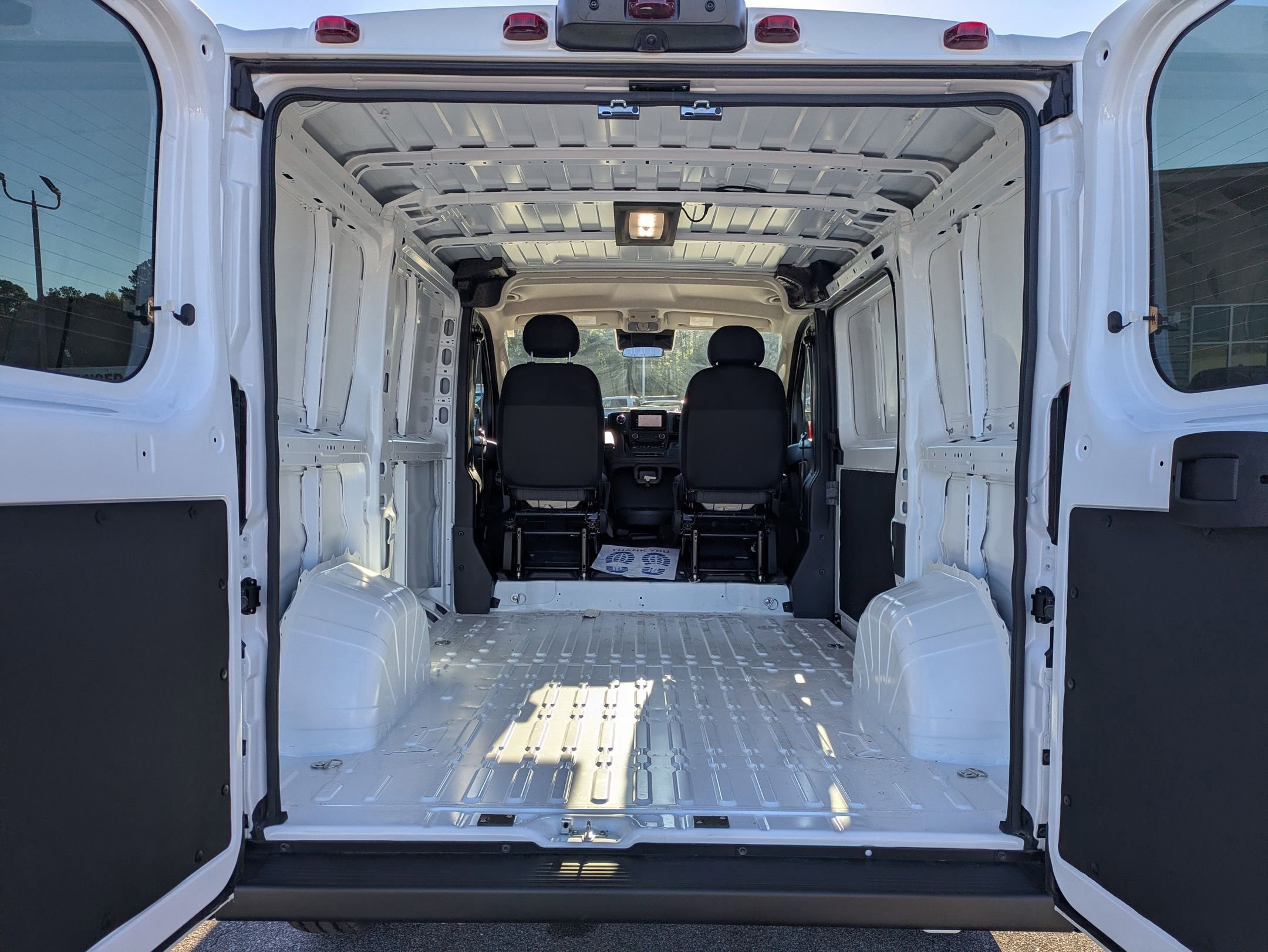 New 2026 RAM ProMaster 1500 w/ Convenience Group FWD image 20