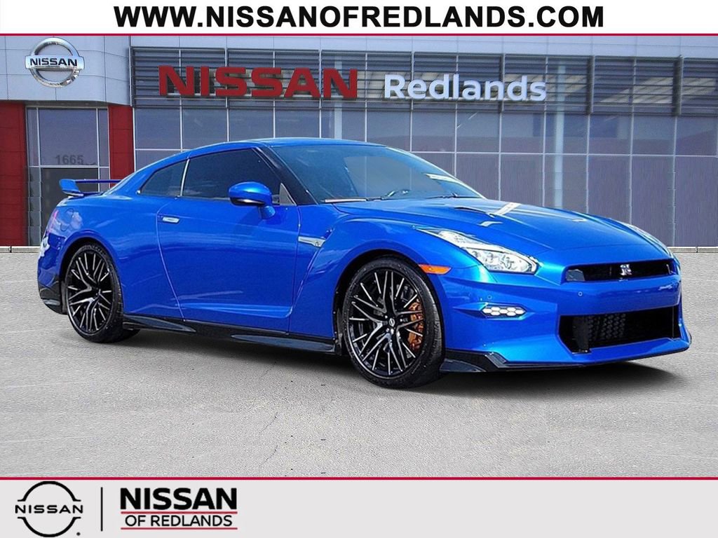 Used 2024 Nissan GT-R Premium w/ Premium Interior Package image 34
