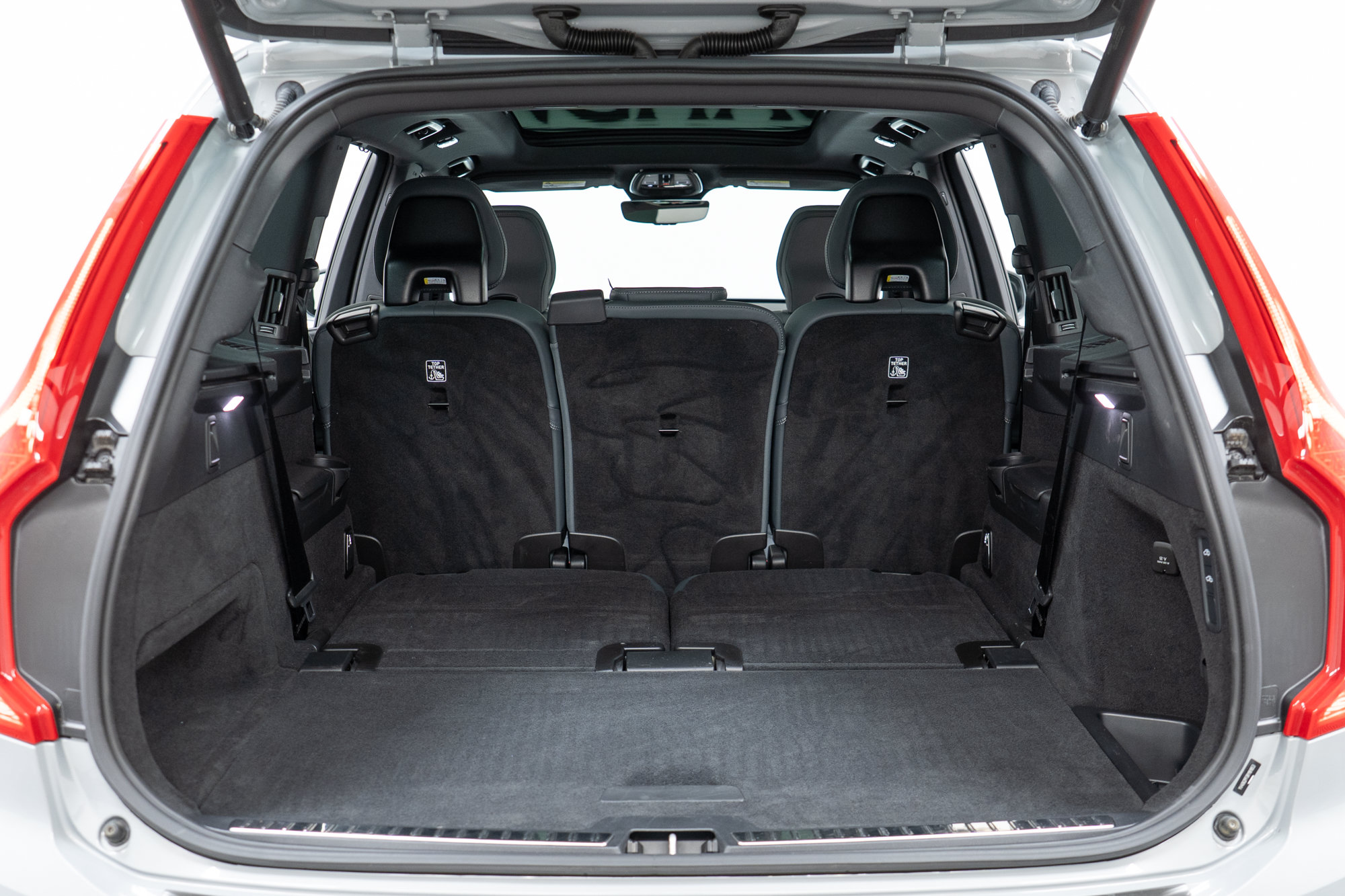 Certified 2024 Volvo XC90 B6 Ultimate w/ Protection Package Premier AWD/4WD image 10