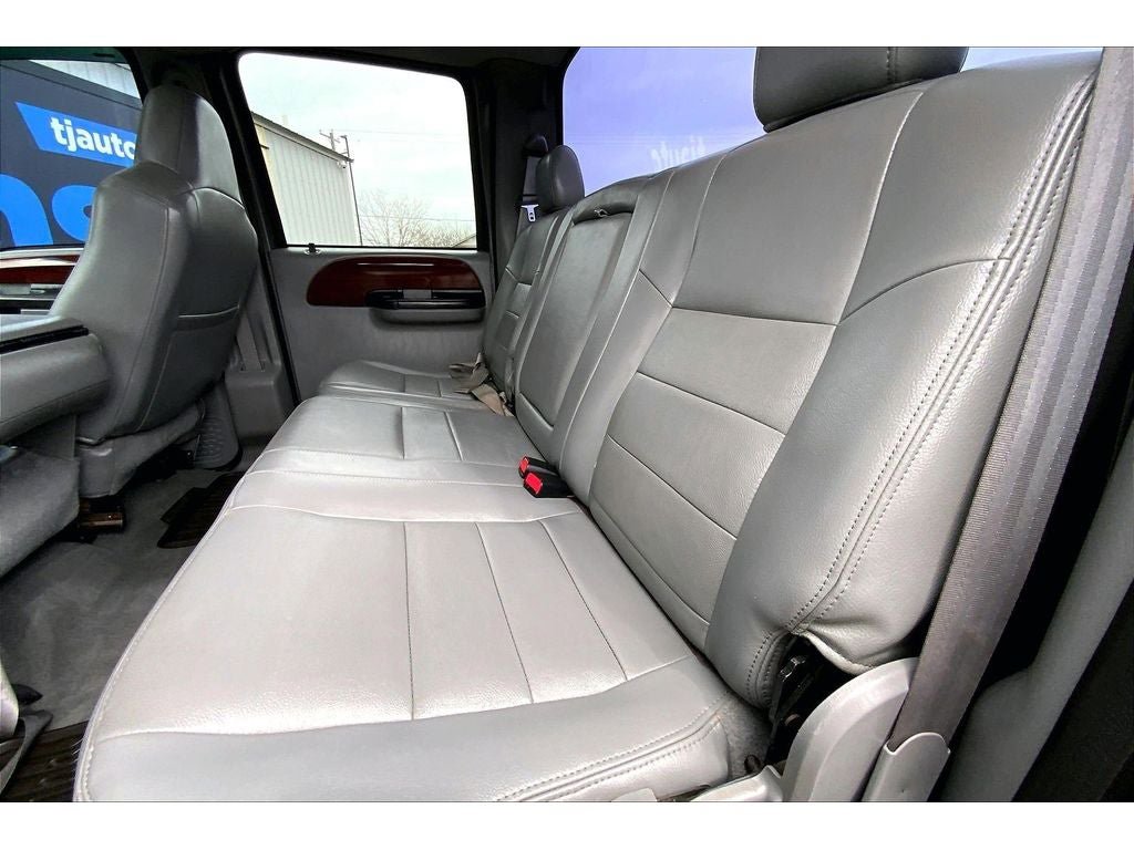 Used 2005 Ford F350 XLT AWD/4WD image 27