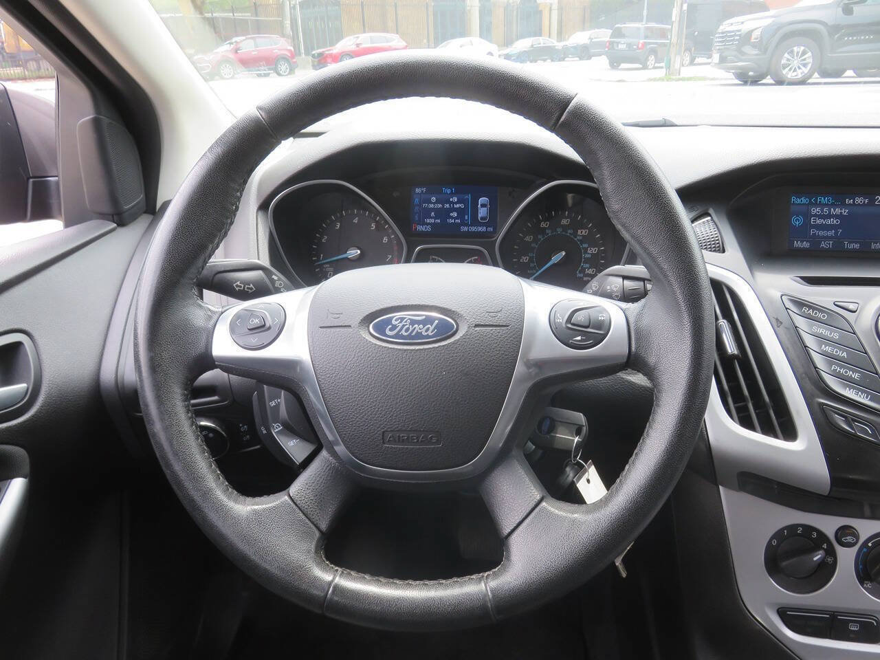 Used 2014 Ford Focus SE w/ Equipment Group 201A FWD image 14