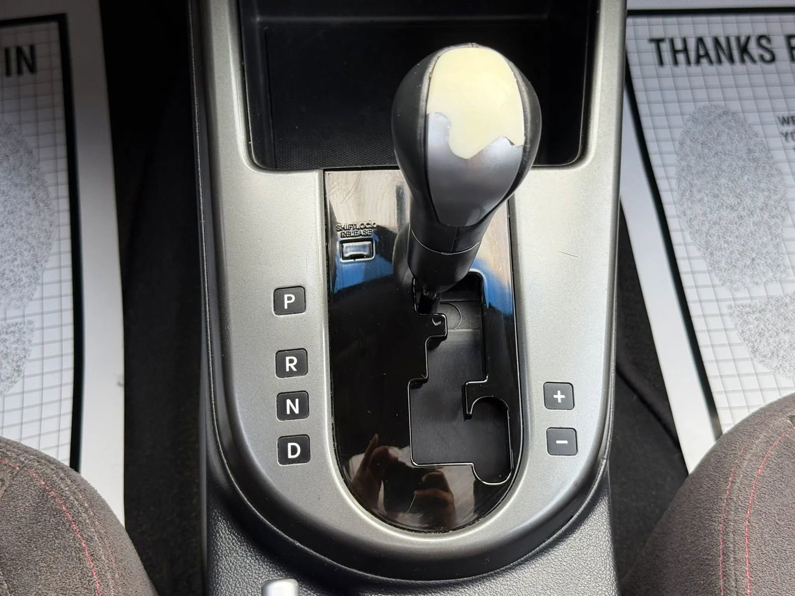 Used 2010 Kia Forte Koup SX image 30