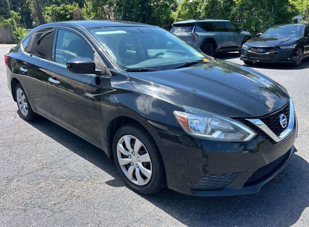 Used 2017 Nissan Sentra S image 3