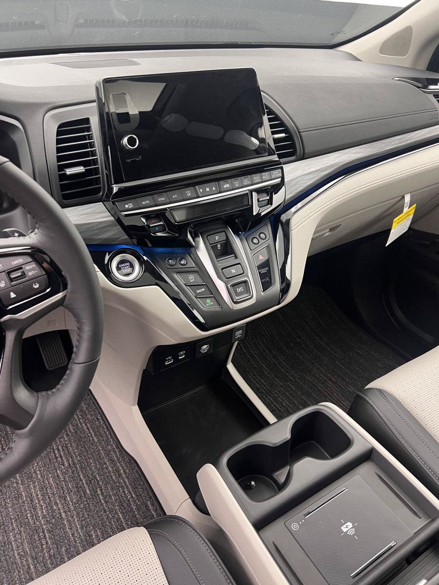 New 2027 Honda Odyssey Elite image 5