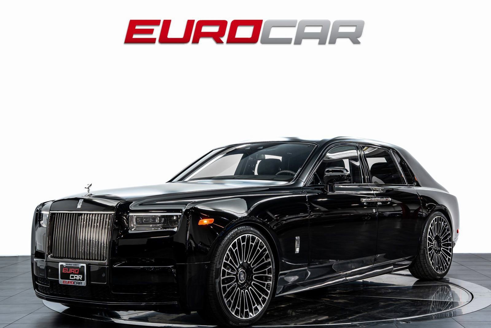 Used 2024 Rolls-Royce Phantom Sedan video 1