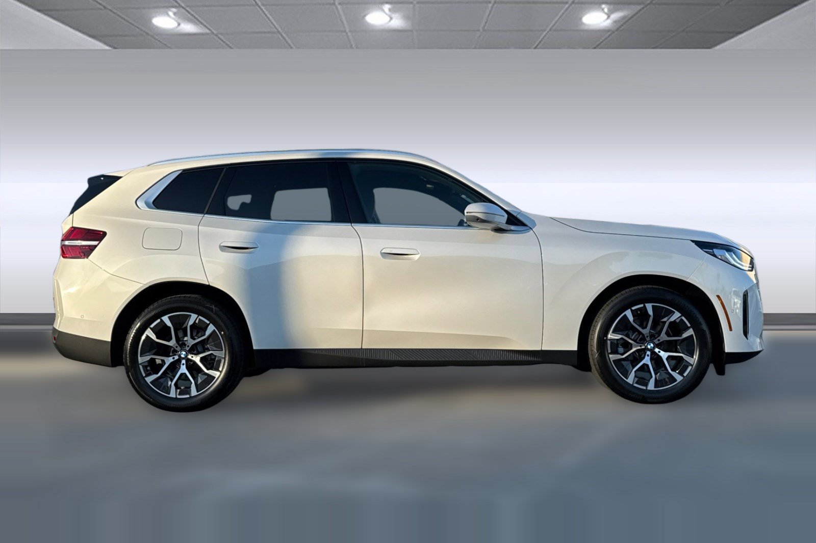 Used 2026 BMW X3 xDrive30i w/ Premium Package AWD/4WD image 7