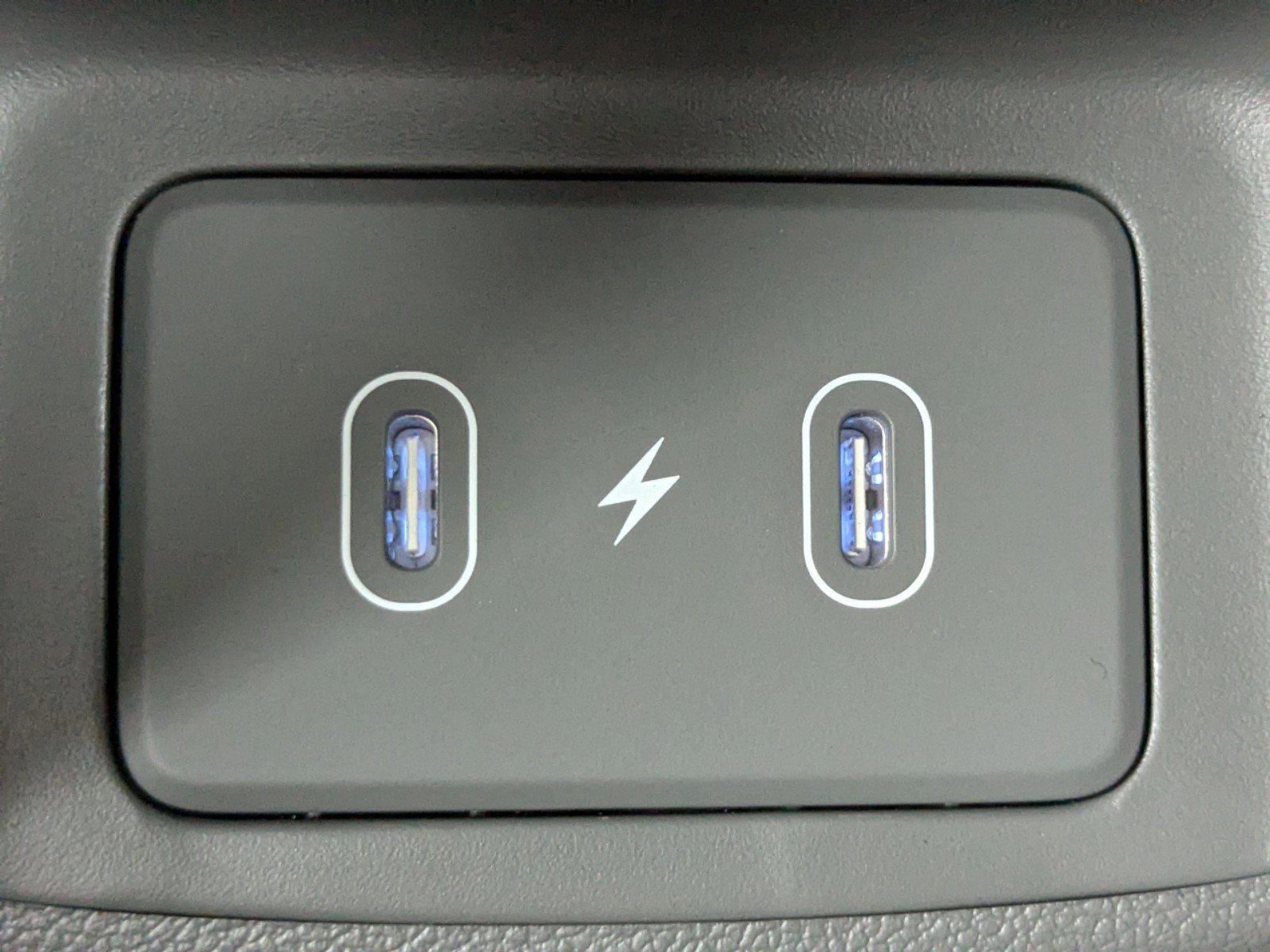 Certified 2025 Hyundai Elantra SE image 19