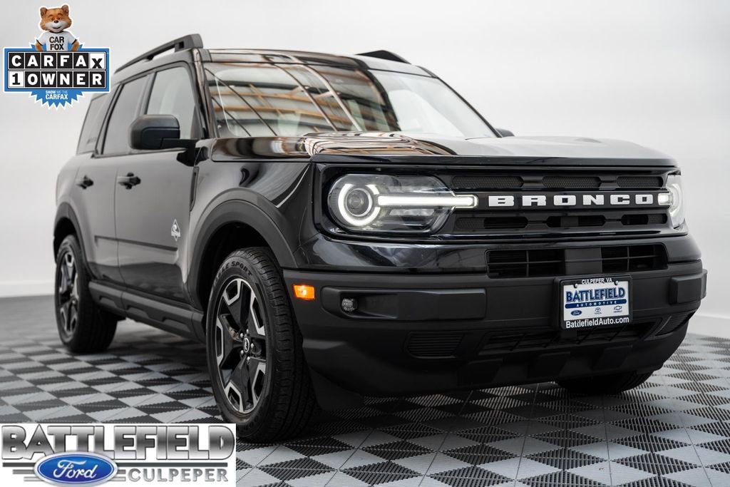 Certified 2022 Ford Bronco Sport Outer Banks w/ Tech Package AWD/4WD image 1
