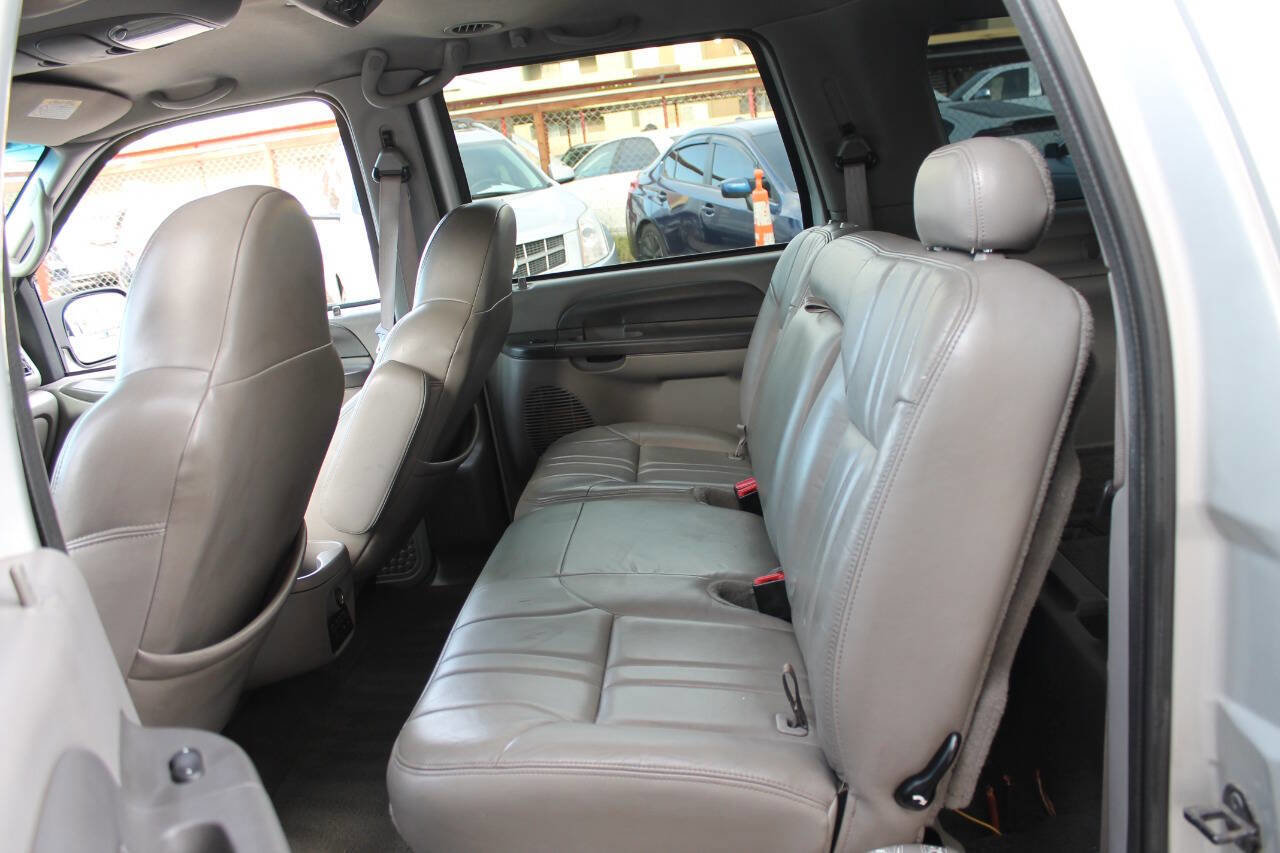 Used 2001 Ford Excursion XLT image 26