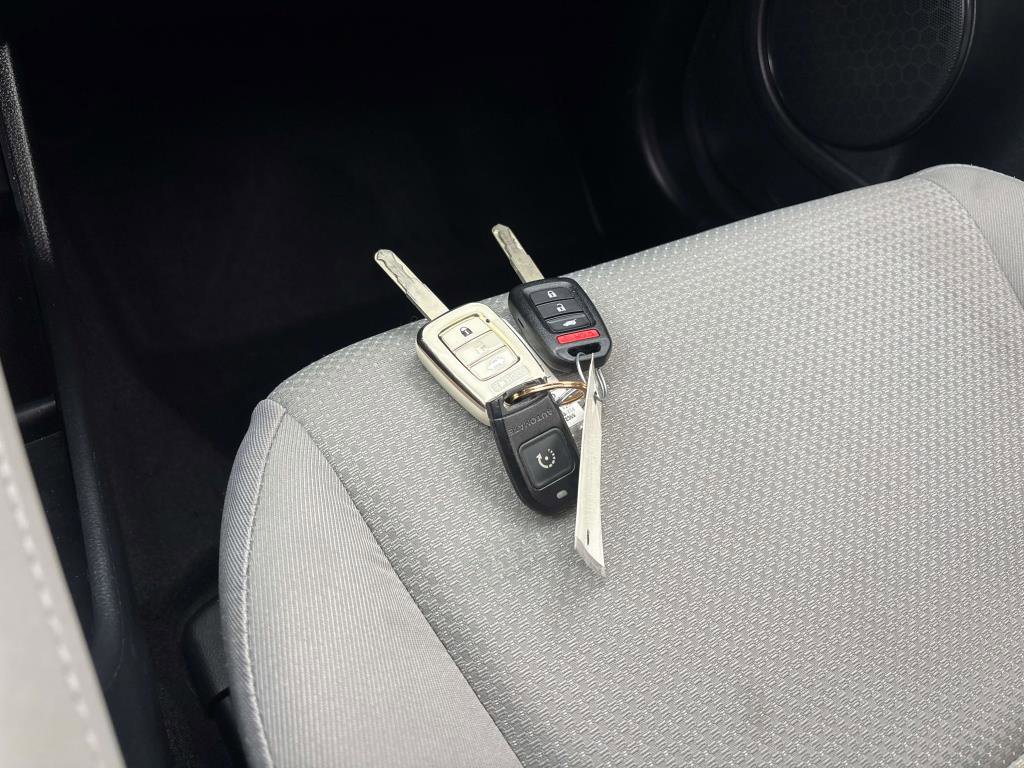 Used 2019 Honda HR-V LX image 28