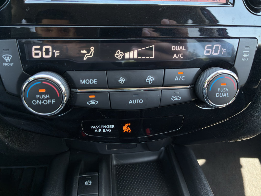 Used 2019 Nissan Rogue SV w/ Premium Package FWD image 36