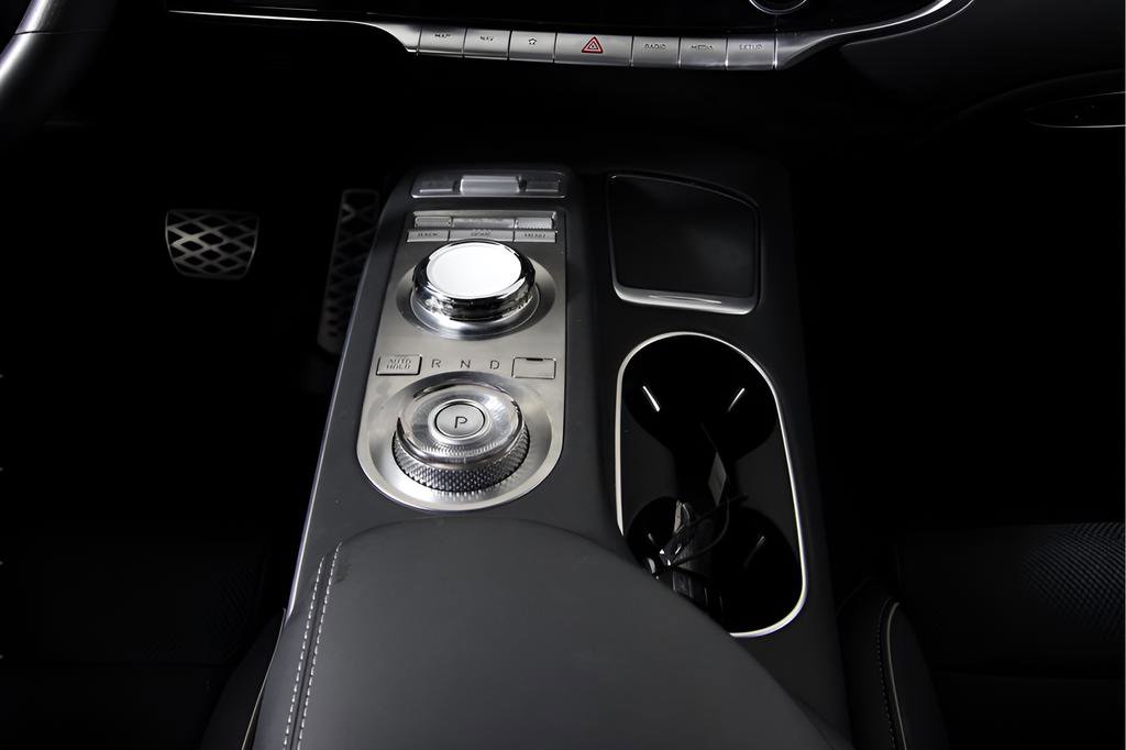 Used 2024 Genesis GV70 2.5T w/ Sport Prestige Package image 23