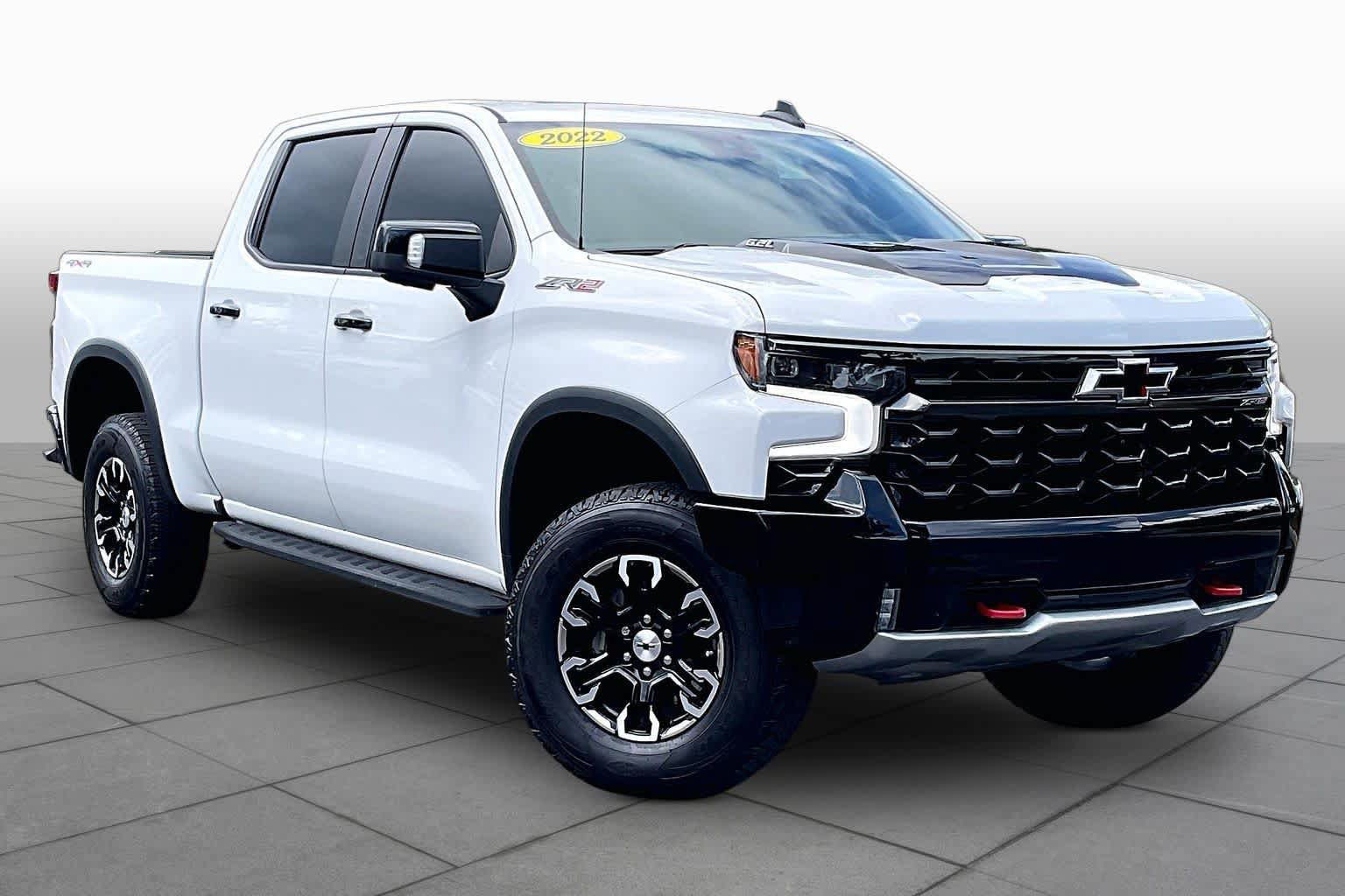 Used 2022 Chevrolet Silverado 1500 ZR2 w/ Technology Package AWD/4WD image 3