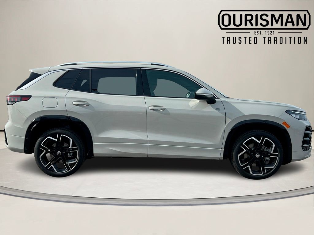 New 2026 Volkswagen Tiguan SEL R-Line video 2