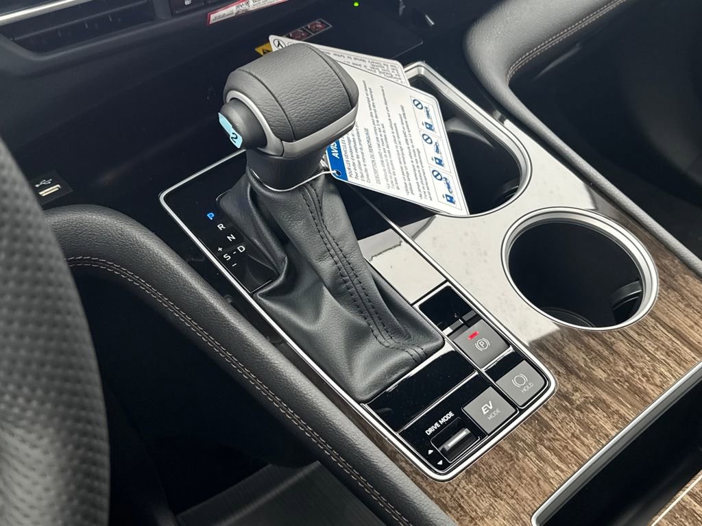 New 2026 Toyota Sienna Platinum image 25