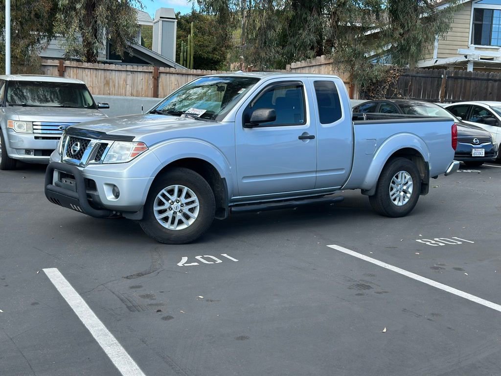 Used 2017 Nissan Frontier SV image 1