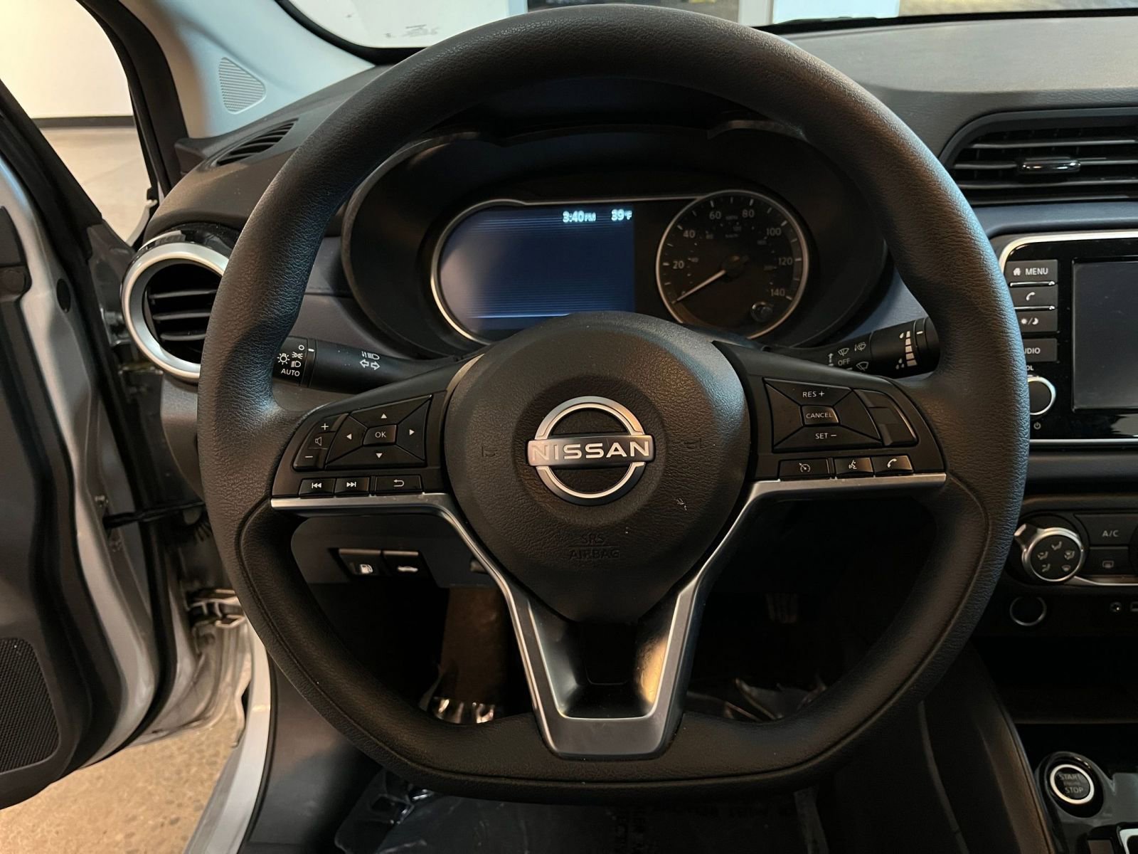 Used 2025 Nissan Versa SV image 27