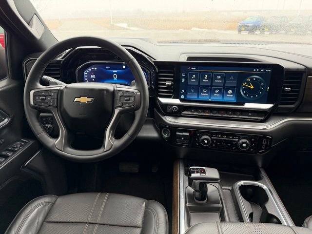 Used 2023 Chevrolet Silverado 1500 High Country w/ Technology Package image 32