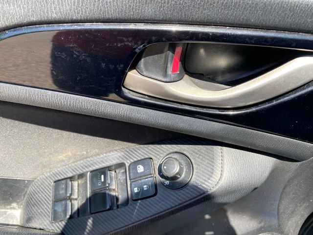 Used 2016 MAZDA MAZDA3 i Sport w/ Preferred Equipment Package FWD image 14