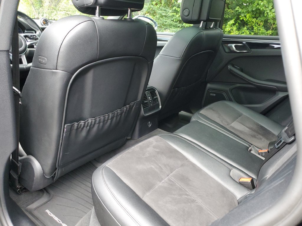 Used 2021 Porsche Macan AWD/4WD image 13