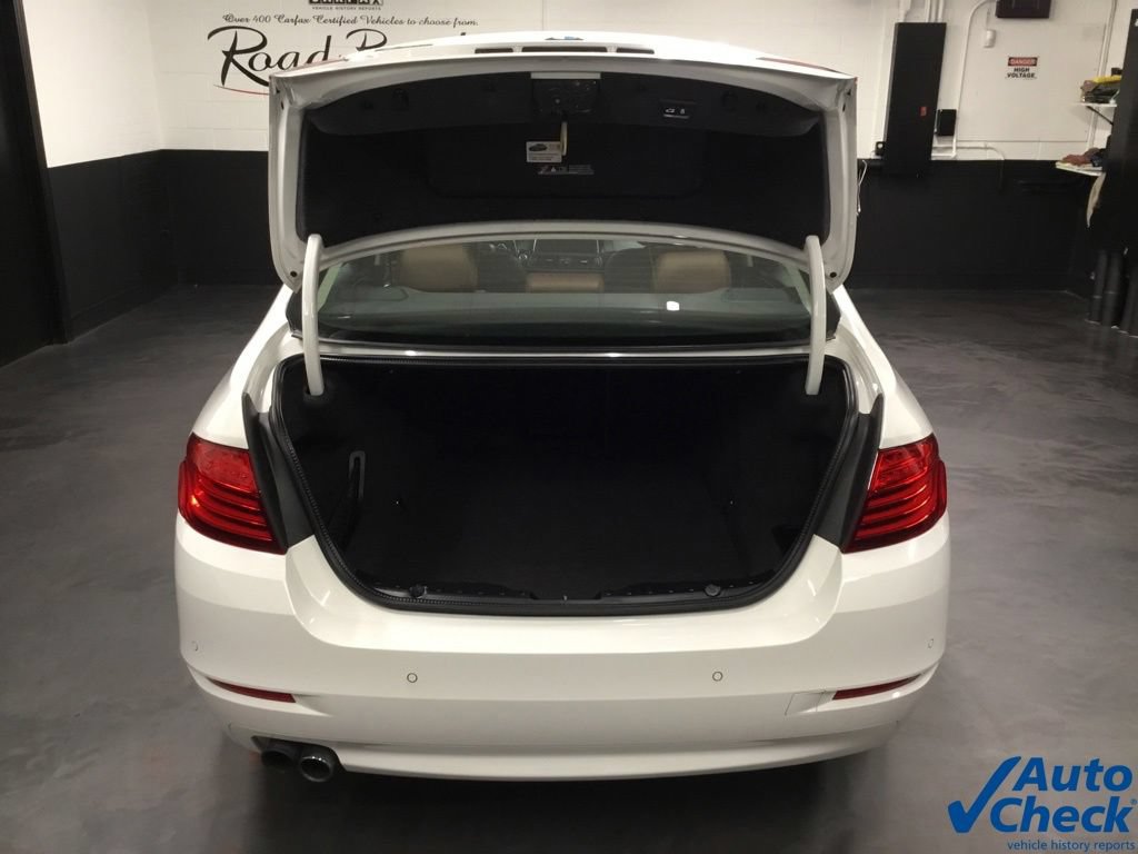 Used 2016 BMW 528i xDrive Sedan AWD/4WD image 9