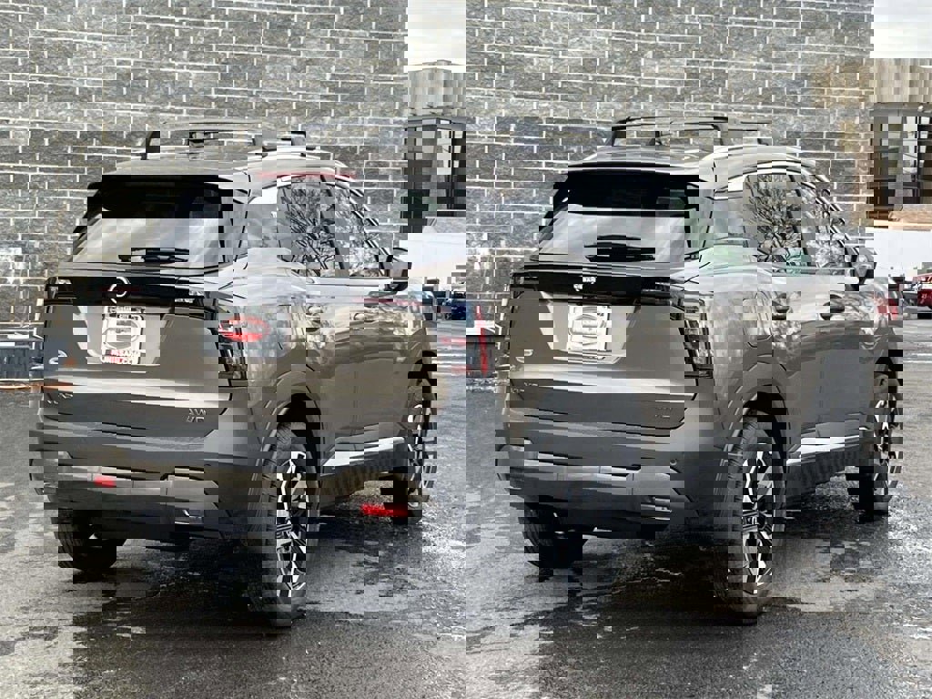 New 2026 Nissan Kicks SV w/ SV Premium Package image 5