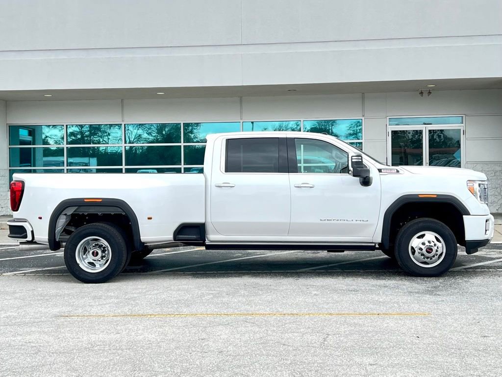 Used 2023 GMC Sierra 3500 Denali w/ Denali Ultimate Package video 3