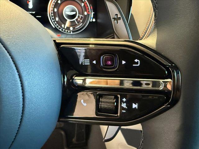 New 2025 Aston Martin DBX 707 image 16
