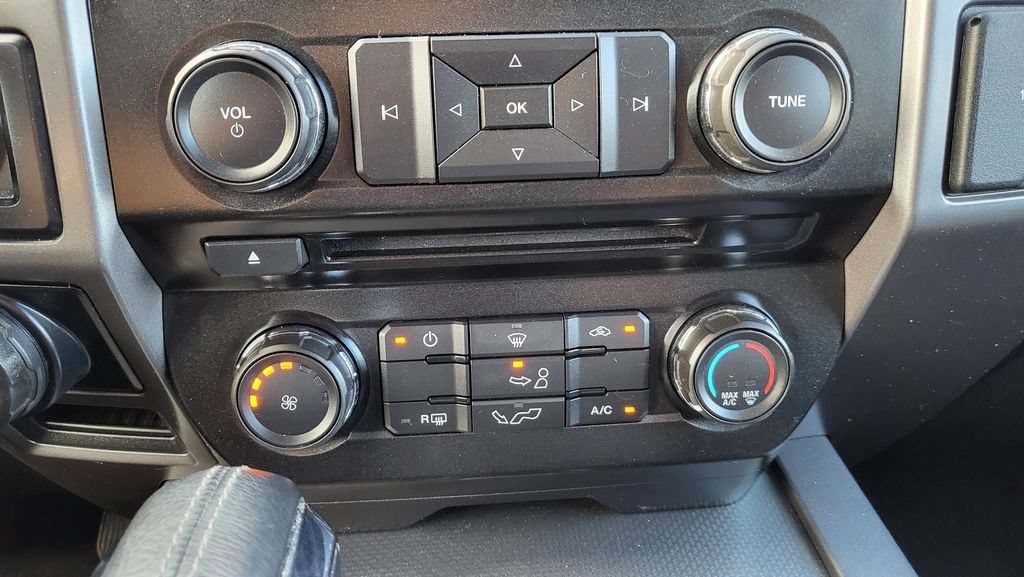 Used 2016 Ford F150 XLT w/ Equipment Group 301A Mid RWD image 35