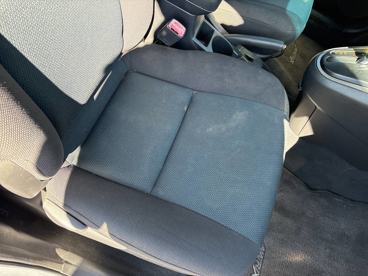 Used 2007 Toyota Matrix XR FWD image 9
