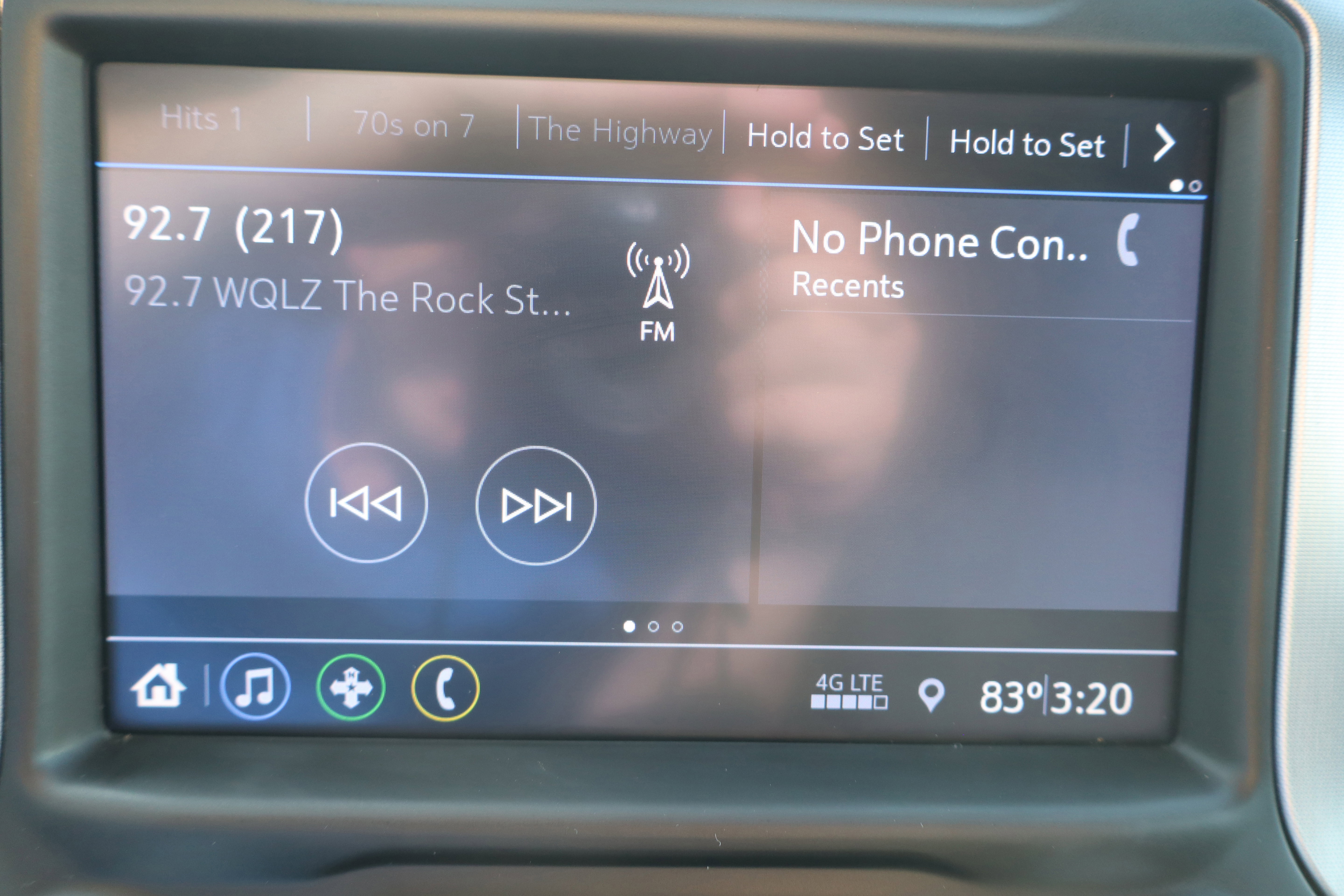 Used 2022 GMC Sierra 1500 Elevation w/ LPO, Elevation Black Package image 19