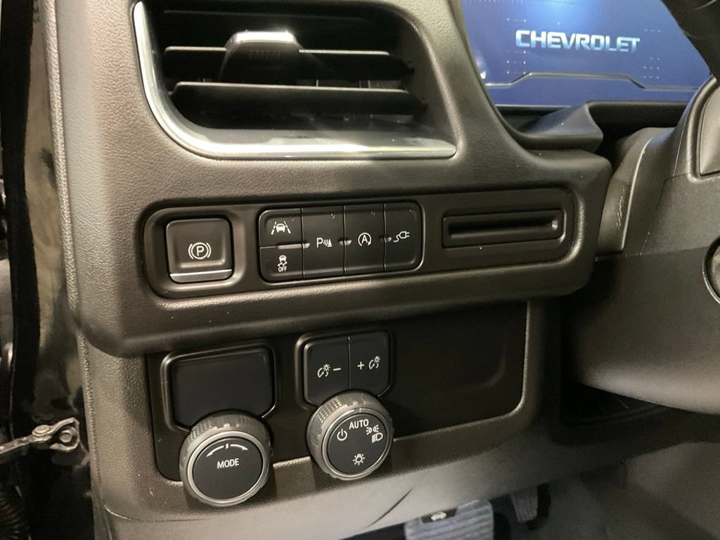 Used 2022 Chevrolet Suburban Premier RWD image 8
