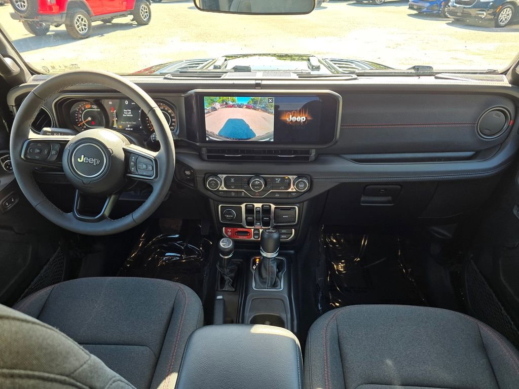 Certified 2026 Jeep Wrangler Unlimited Rubicon image 35