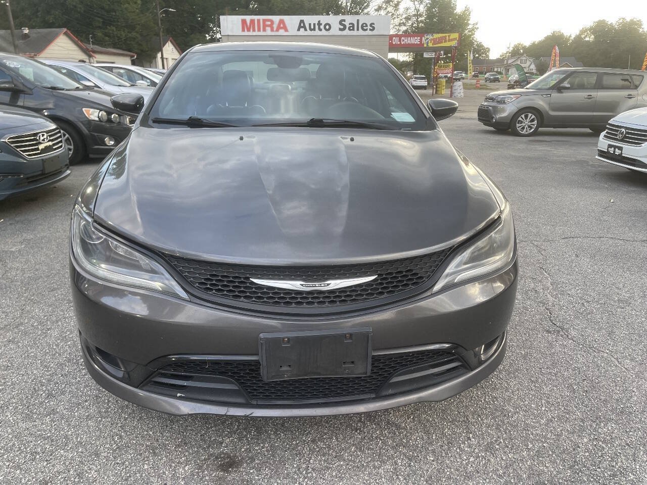 Used 2016 Chrysler 200 S w/ Comfort Group FWD image 9