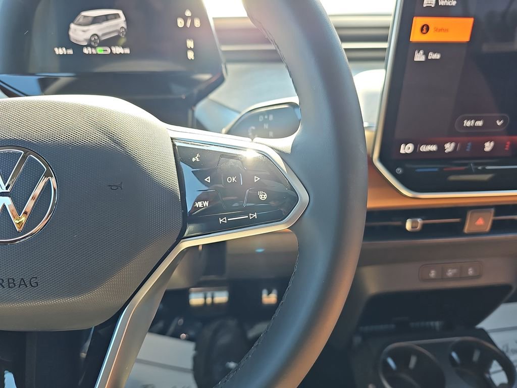 Used 2025 Volkswagen ID. Buzz Pro S Plus image 23