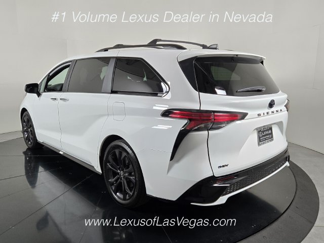 Used 2025 Toyota Sienna XSE w/ XSE Plus Package FWD image 6