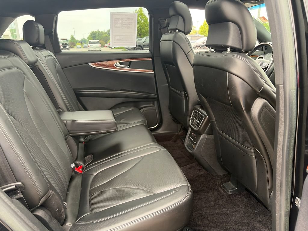 Used 2017 Lincoln MKX Reserve AWD/4WD image 30