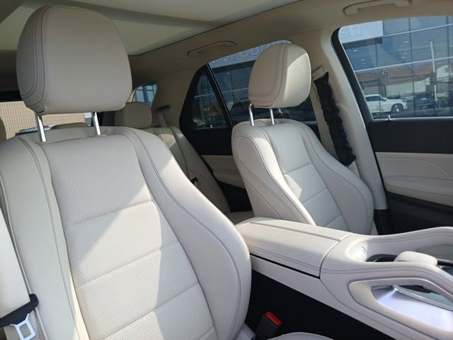 Used 2025 Mercedes-Benz GLE 450e 4MATIC image 18