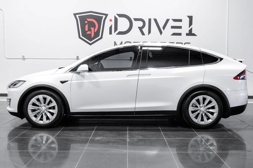 Used 2017 Tesla Model X 75D AWD/4WD image 12