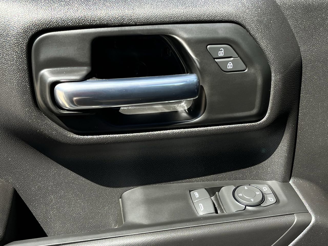 Used 2025 Chevrolet Silverado 1500 W/T w/ WT Safety Package image 18