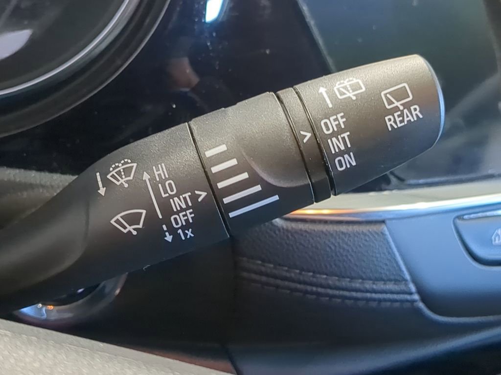 Used 2023 Buick Encore GX Essence w/ Experience Buick Package image 31